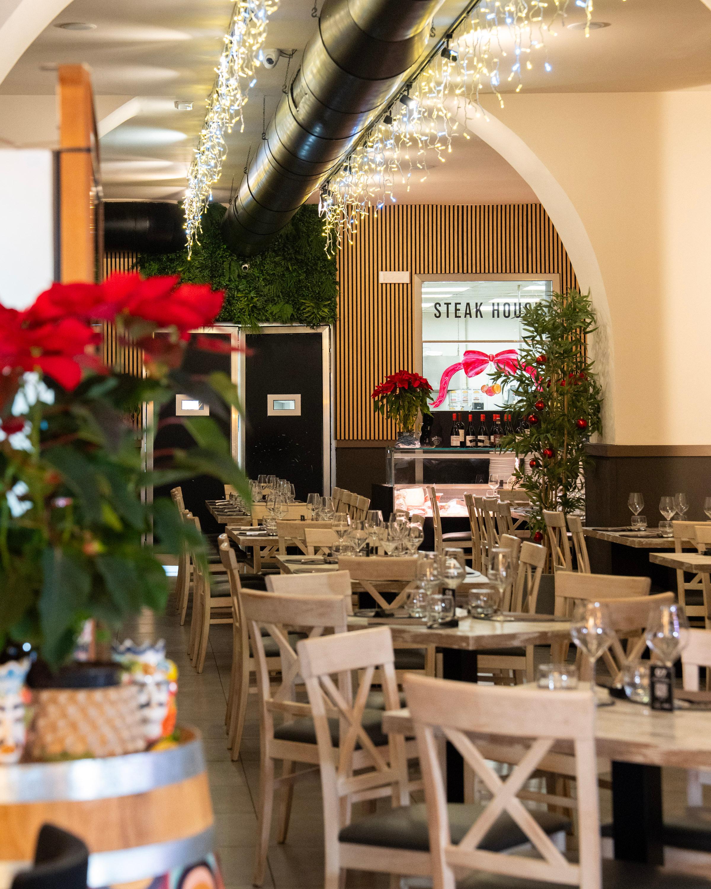 Al Magnum Gallery 14