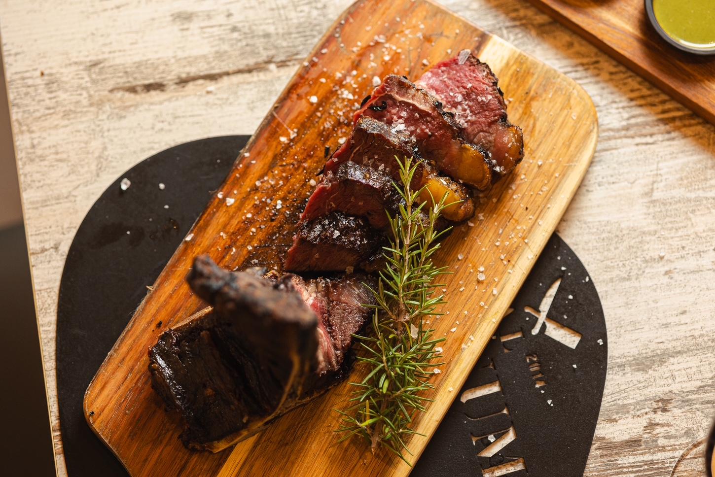 Al Magnum Gallery 21